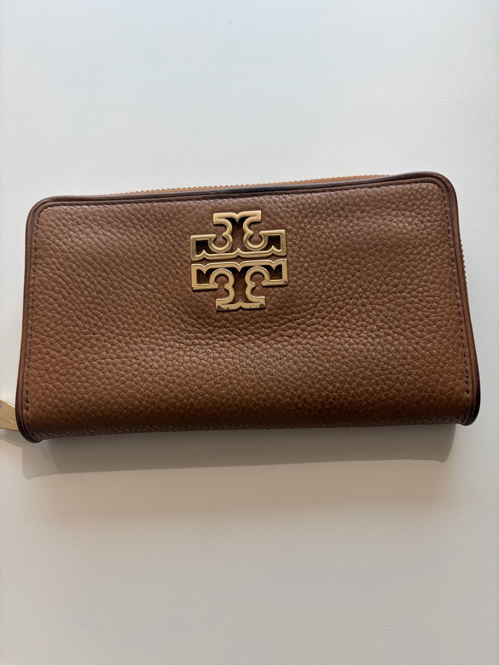 Tory Burch Brown Pebbled Leather Zip Wallet with Gold Logo